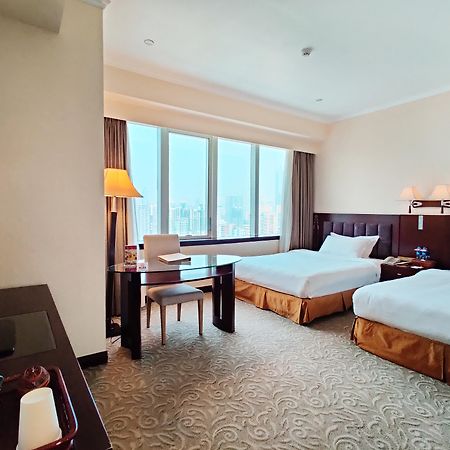 Majestic Hotel Гуанчжоу Экстерьер фото