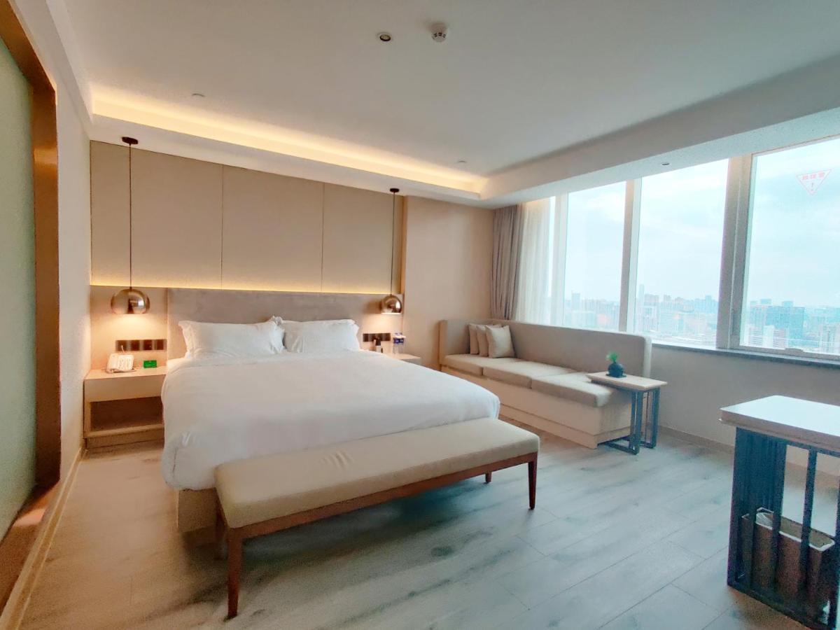 Majestic Hotel Гуанчжоу Экстерьер фото