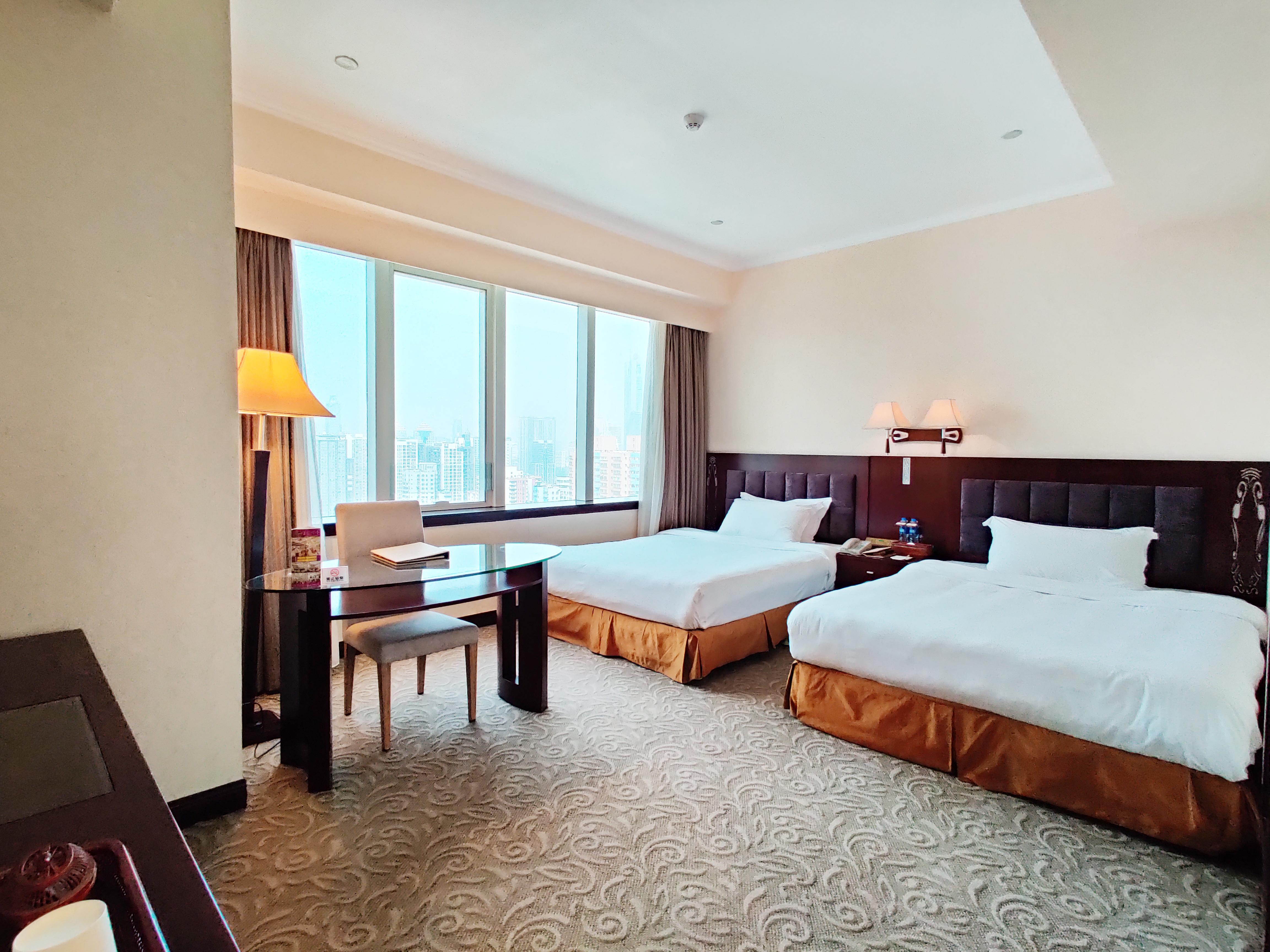 Majestic Hotel Гуанчжоу Экстерьер фото